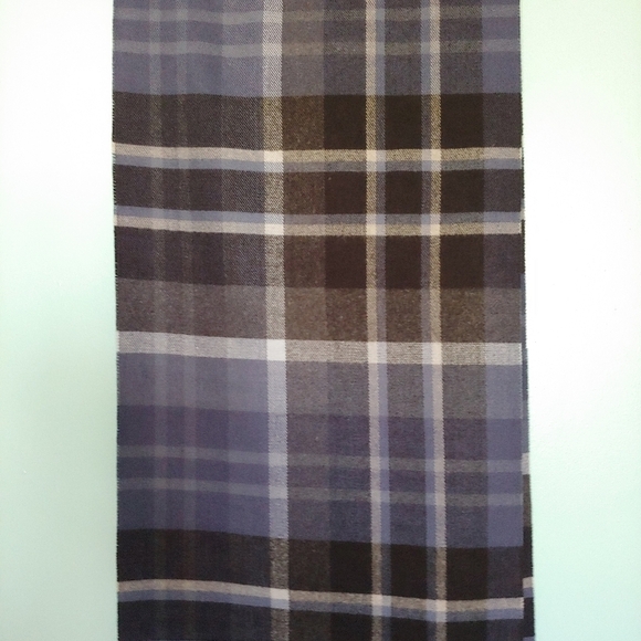 Stewart Of Scotland Fringe Classic Scarf - Picture 2 of 5